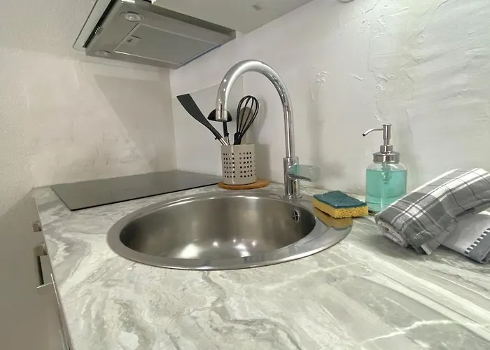 Apartment Bricka - 200m To The Beach, Parking, Clim, Terrace