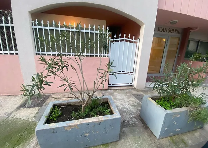 Bricka - 200m To The Beach, Parking, Clim, Terrace * Antibes